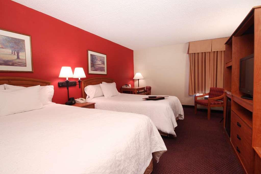 Best Western Plus Meadowlands 세카우커스 객실 사진