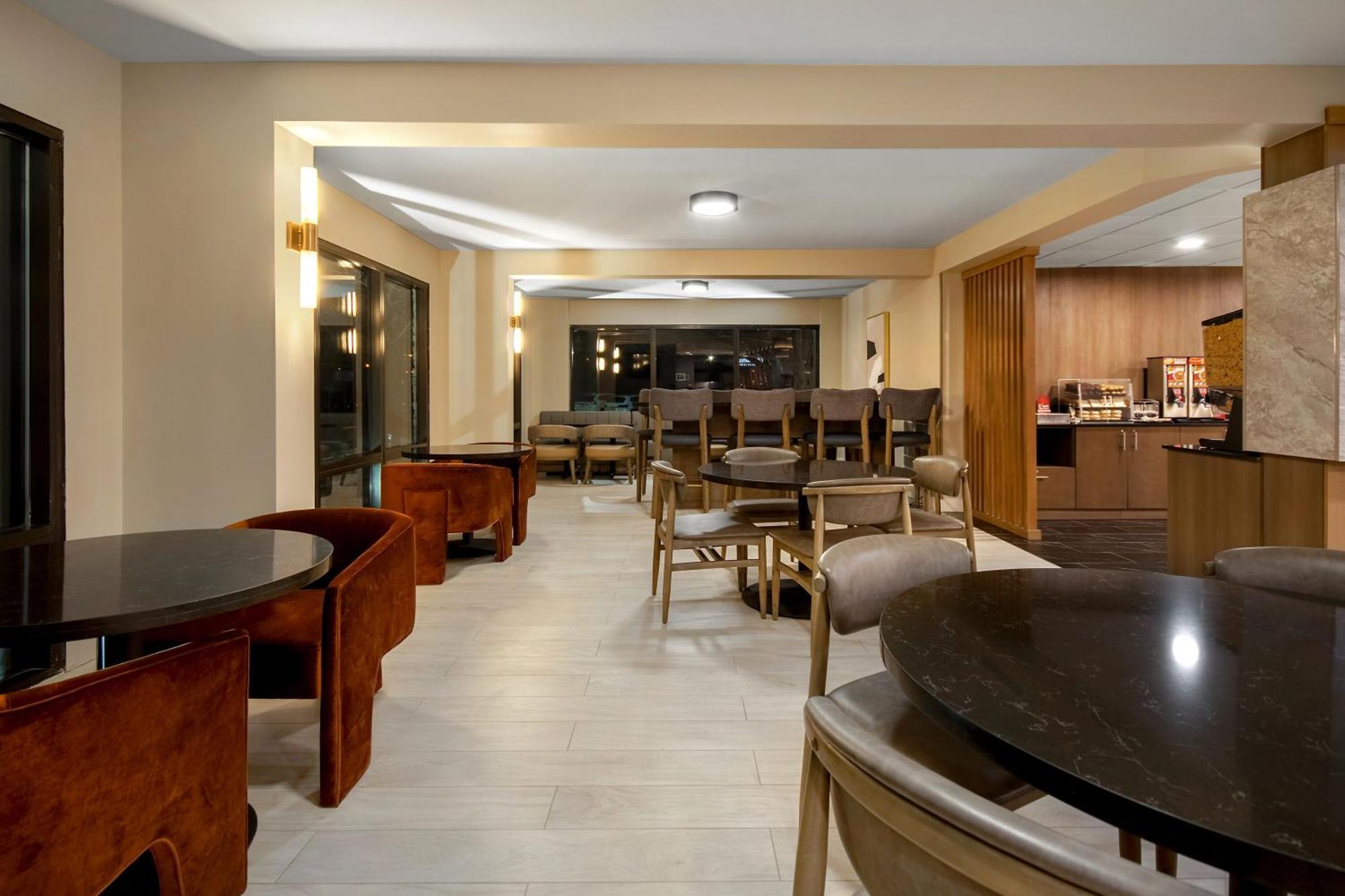 Best Western Plus Meadowlands 세카우커스 외부 사진